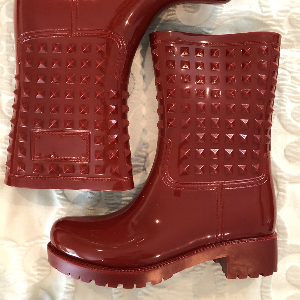 Vince Camuto rain boots